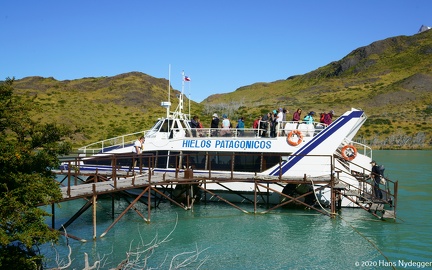 Catamaran Pudeto - Paine Grande